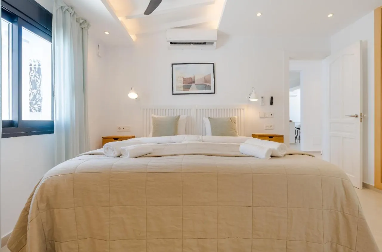 Modern Villa With Heated Pool & Bbq Next To The Beach Marbella Espanha