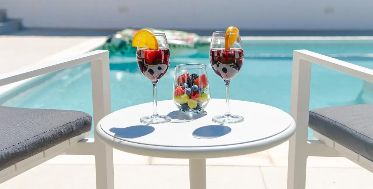 Modern Villa With Heated Pool & Bbq Next To The Beach Marbella