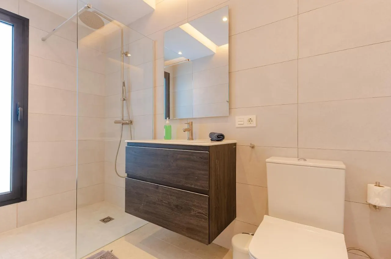 Modern Villa With Heated Pool & Bbq Next To The Beach Marbella