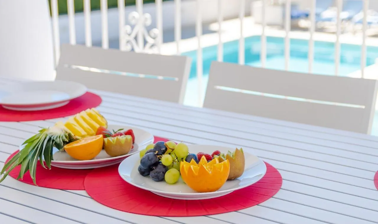 Modern Villa With Heated Pool & Bbq Next To The Beach Marbella Spain